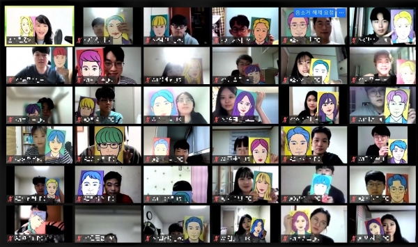 비대면 화상교육 중 일부로, 자신의 자화상에 비전과 다짐을 공유하고 있는 서부발전 신입직원들