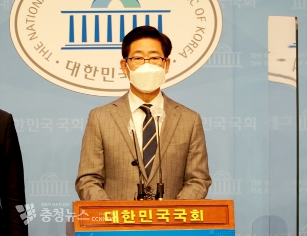 양승조 충남도지사가 24일 다섯 번째 대선공약으로 충남 선도정책의 전국화를 내걸었다.