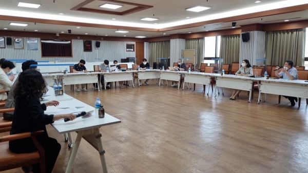 지난 29일 유성구는 개인형 이동장치 안전관리 관련 업무 협의를 위한 민·관 간담회를 개최했다