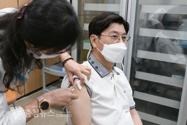 이춘희 시장, 예방접종완료