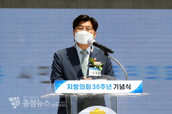 축사하는 이춘희 세종시장