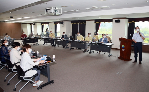 ‘서구 더 행복커뮤니티’ 온라인 플랫폼 구축에 대한 용역 중간보고회 개최 모습