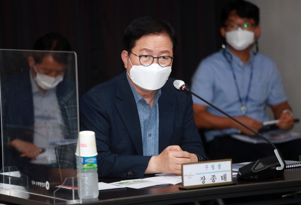 21일 구청 장태산실에서 ‘정림 재해위험개선지구 정비사업’ 설계 용역 중간보고회를 개최했다.