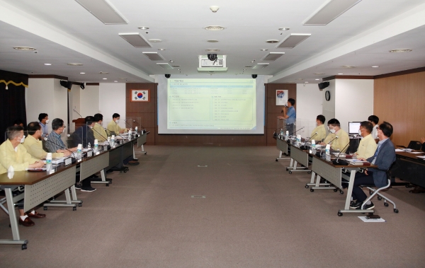 21일 구청 장태산실에서 ‘정림 재해위험개선지구 정비사업’ 설계 용역 중간보고회를 개최했다.