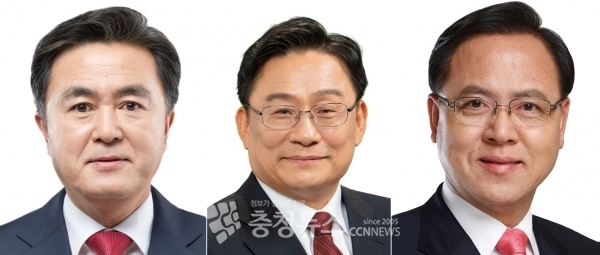 원왼쪽부터 국민의힘 김태흠 국회의원, 박찬주 전 충남도당위원장, 이명수 국회의원.