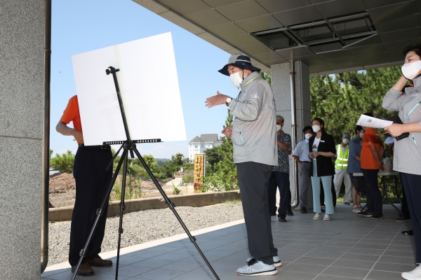 김동일 보령시장, 보령형 K-방역 현장점검 및 피서지 근무자 격려
