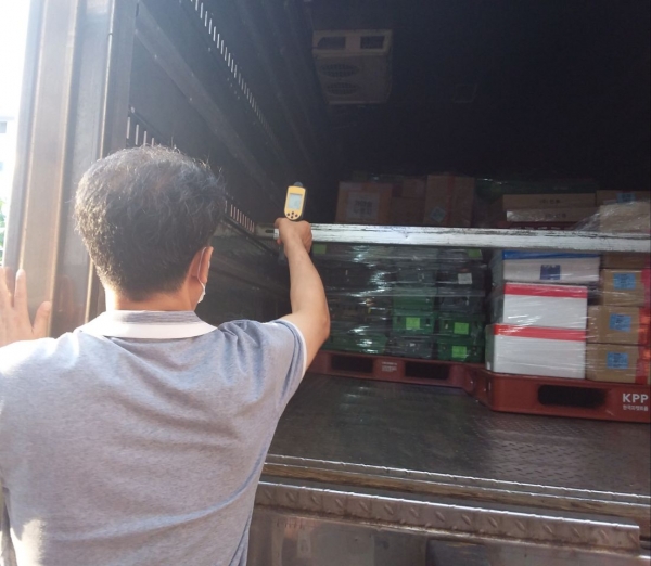 식품유통업체 운반차량 식품안전 점검 모습