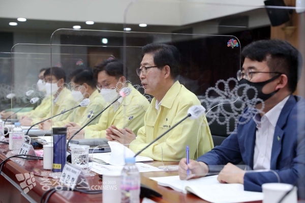 양승조 지사가 29일 양극화 해소 위원회에서 "충남이 더불어 잘 사는 대한민국의 시작이 되길 희망한다"고 말했다.