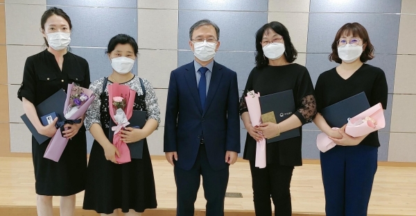 5일 보비스 선포 14주년 맞아 모범 복지인력에 대한 포상 실시