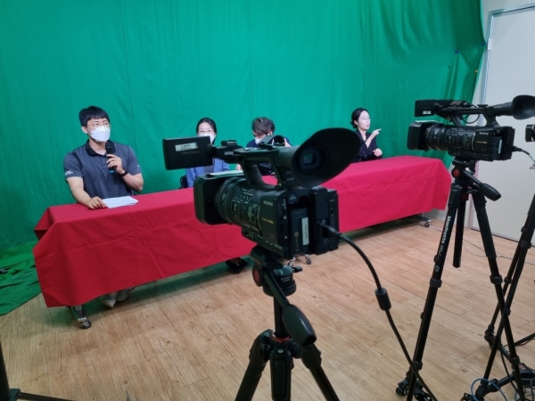 대전장애인자립생활센터 유튜브 온라인 채널을 이용한‘장애인 랜선 토탈헬스케어 프로그램’ 운영 모습