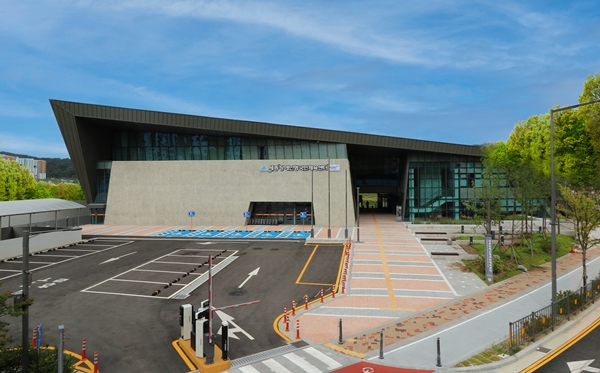 장애인형 국민체육센터