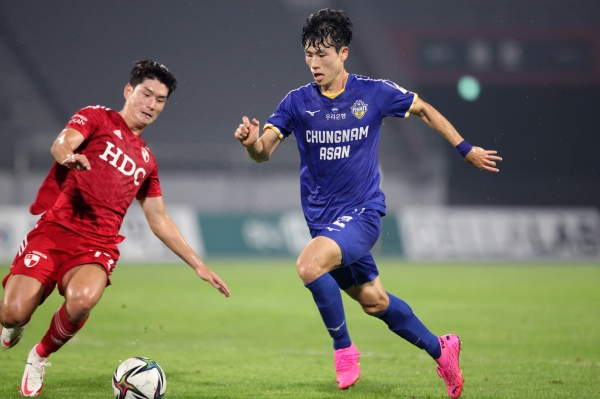 충남아산FC 경기 모습