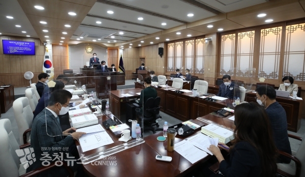 홍성군의회가 8일 제280회 임시회를 개회했다.