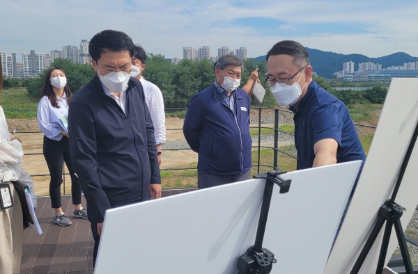 문성요 행복청 차장, 건설현장 코로나19 대응 방역상황 점검 모습