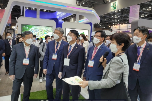 대전시는 일산 킨텍스에서 열린 제5회 월드 스마트시티 엑스포에서 스마트 챌린지 사업 등을 홍보했다.