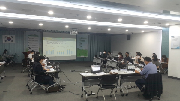 국제안전도시 1차 공인평가를 위한 현지실사 진행 중인 사진