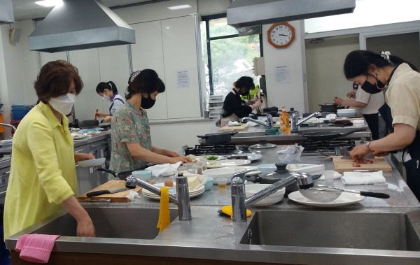 청양군, 평생학습 프로그램 (요리 실습)