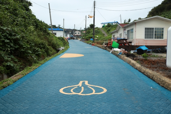 어촌뉴딜 사업 도내 1호 준공지인 근흥면 가의도북항 모습.