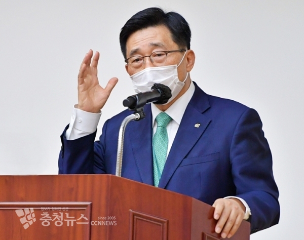 한국농수산식품유통공사(aT) 김춘진 사장