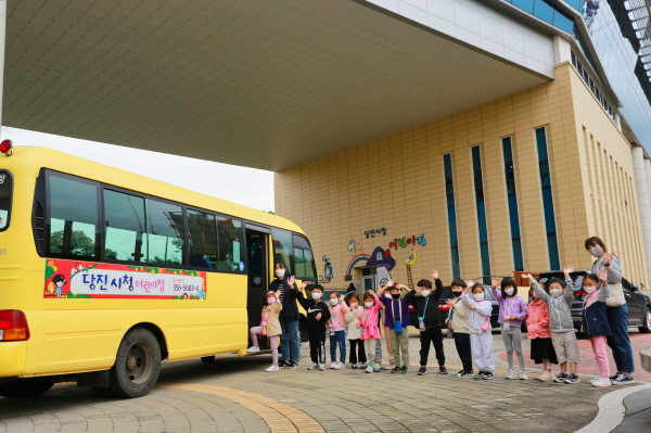 어린이 통학버스 모습