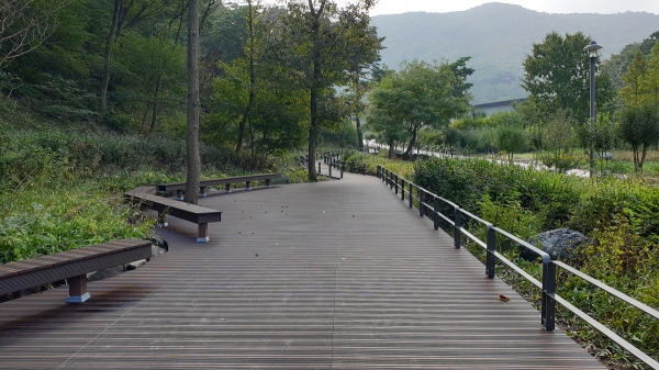 무궁화수목원 무장애나눔길 모습
