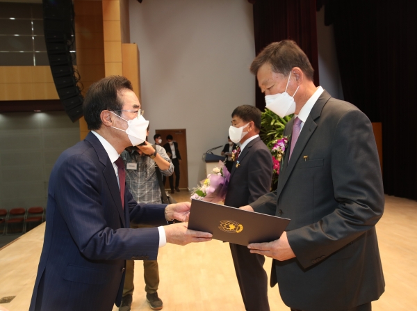 제56회 새농민 본상 시상(삽다리농장 김종권 대표)