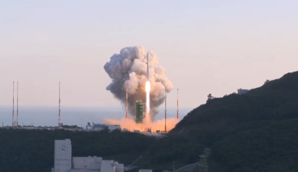 발사되는 누리호 / 한국항공우주연구원 유튜브 갈무리