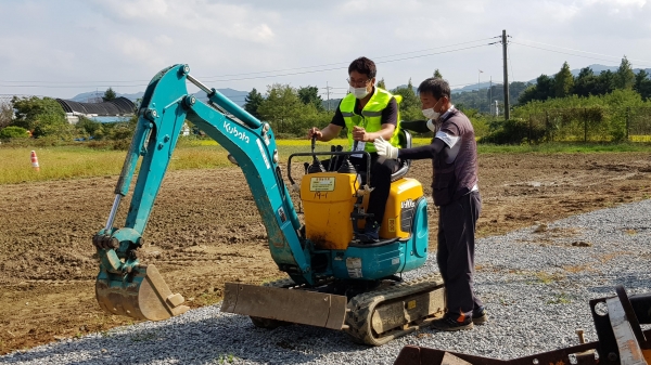 농업기계 소형포클레인 실습