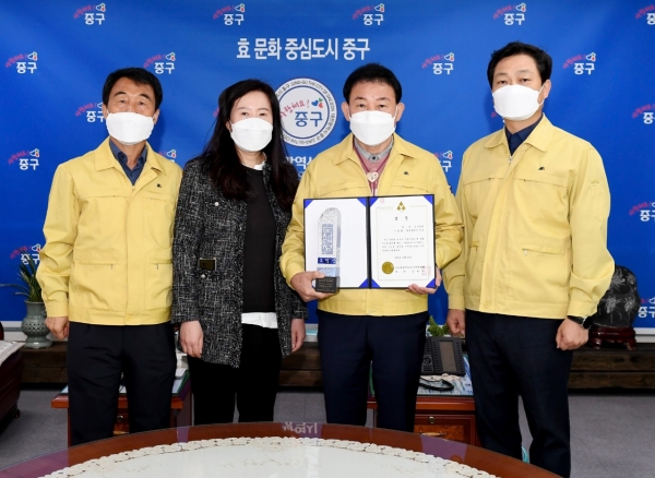 대한민국 도시대상 수상 기념촬영 사진