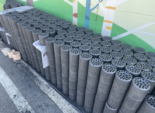 ‘H_Will봉사단과 함께 연탄봉사활동’ 진행 모습