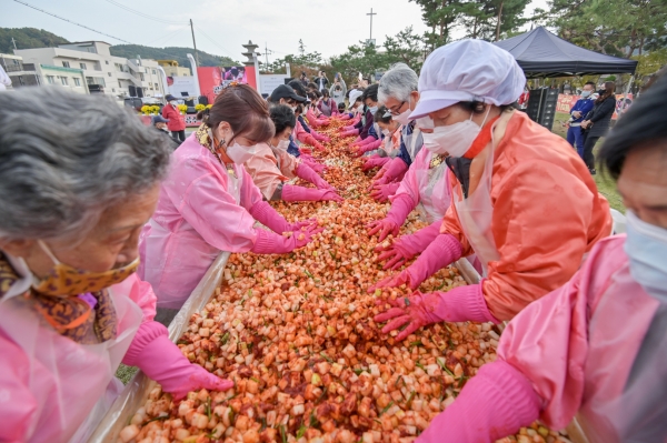 공주 깍두기 축제 모습