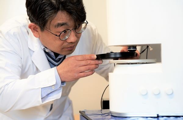 국산 3D 홀로토모그래피·인공지능 기술로 질환 치료제 개발의 새로운 패러다임을 제시한 이성수 박사.