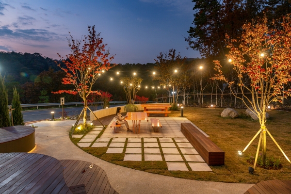 고양캠퍼스, 생활밀착형 숲 실외정원(빛마루 정원) 모습