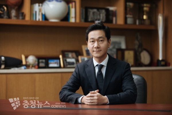 계룡장학재단 이승찬 이사장