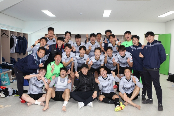 30R 락커룸 승리사진