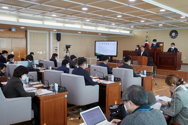 오세현 시장 2022년도 예산안 제출에 따른 시정연설 장면