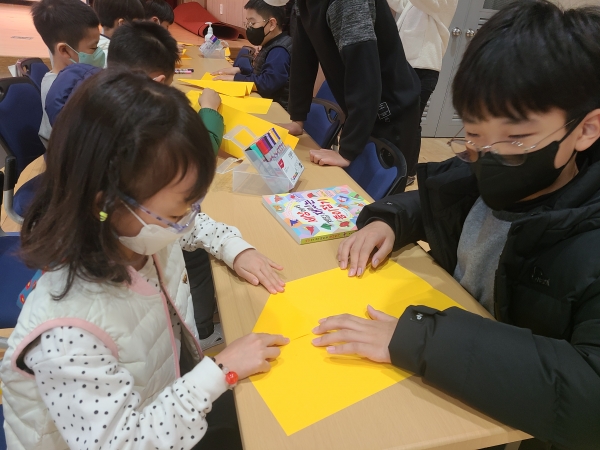 세종시 한솔초등학교는 '우당탕 솔냥이의 잔칫날' 한솔 축제를 진행했다.