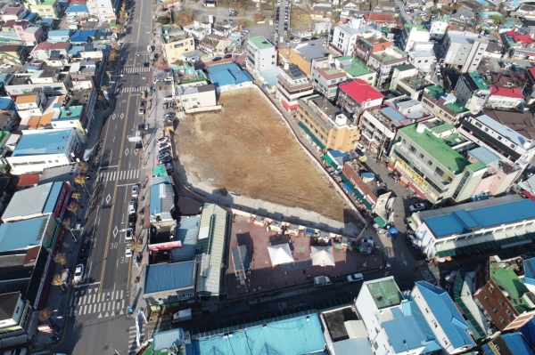 온양온천시장 복합지원센터 건립 사업부지 현장(2021. 11. 현재)