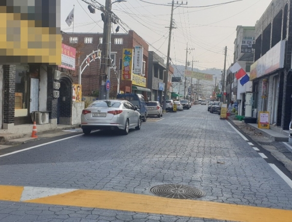 유천동 도시재생뉴딜사업으로 안전한 거리환경 조성 (속도저감 표시)