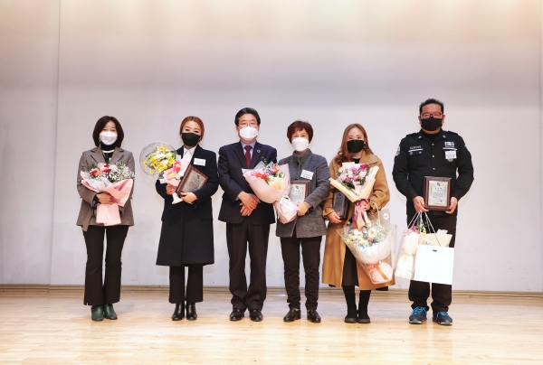 자원봉사자의 날 기념식 개최