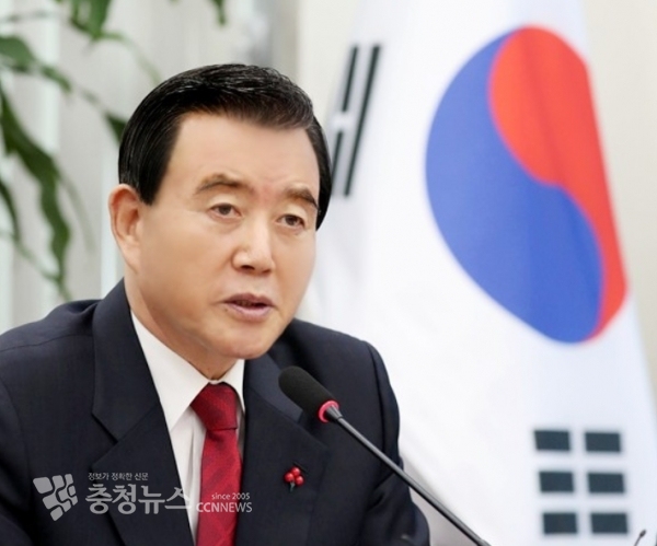 미래통합당 홍문표 국회의원