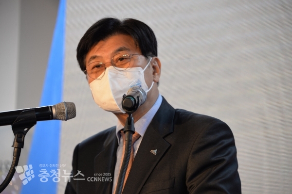 축사하는 이춘희 세종시장