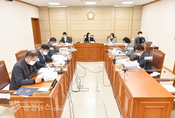 의회운영위원회 모습