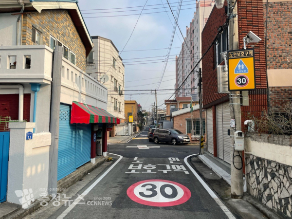 용두동 어덕마을경로당 인근 노인보호구역 개선사업 완료 모습