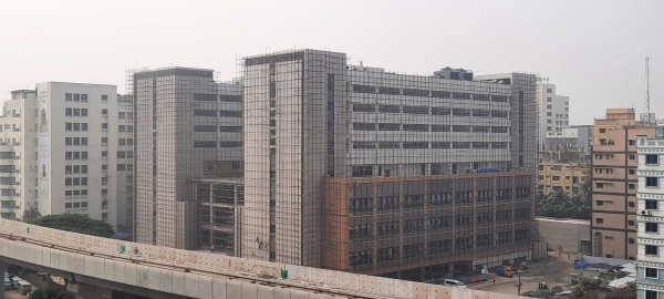 방글라데시 수도 다카에 건립 중인 방글라데시 제1 국립의과대학 부속병원