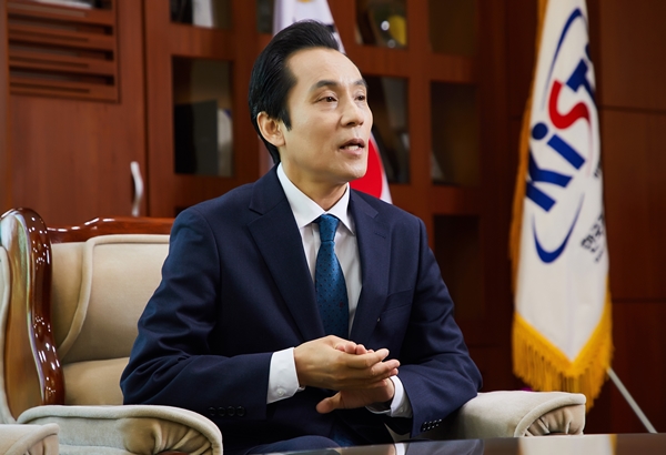 한국과학기술정보연구원 김재수 원장