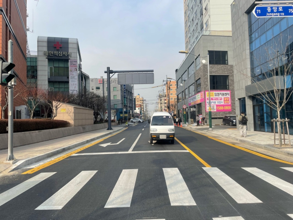 선화서로 우회전 확장 공사 완료 모습