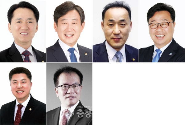 왼쪽 윗줄부터 더불어민주당 권중순 대전시의회 의장, 김경훈 전 대전시의회 의장, 송덕헌 대전시당 부위원장, 홍종원 대전시의원, 국민의힘 김연수 중구의회 의장, 강영환 정치평론가