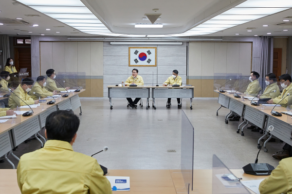 아산시 1월 확대간부회의 진행 장면