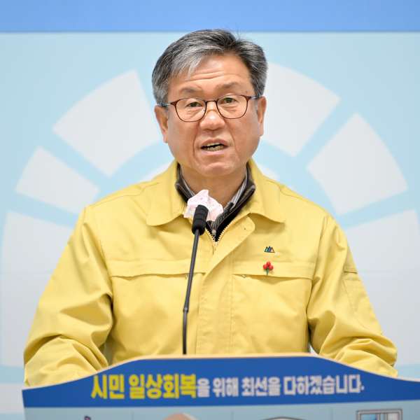 1월 5일 제160차 정례브리핑 중인 강석광 문화복지국장